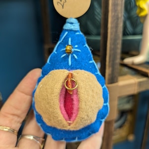 handgefilzte Vulva Verzierung