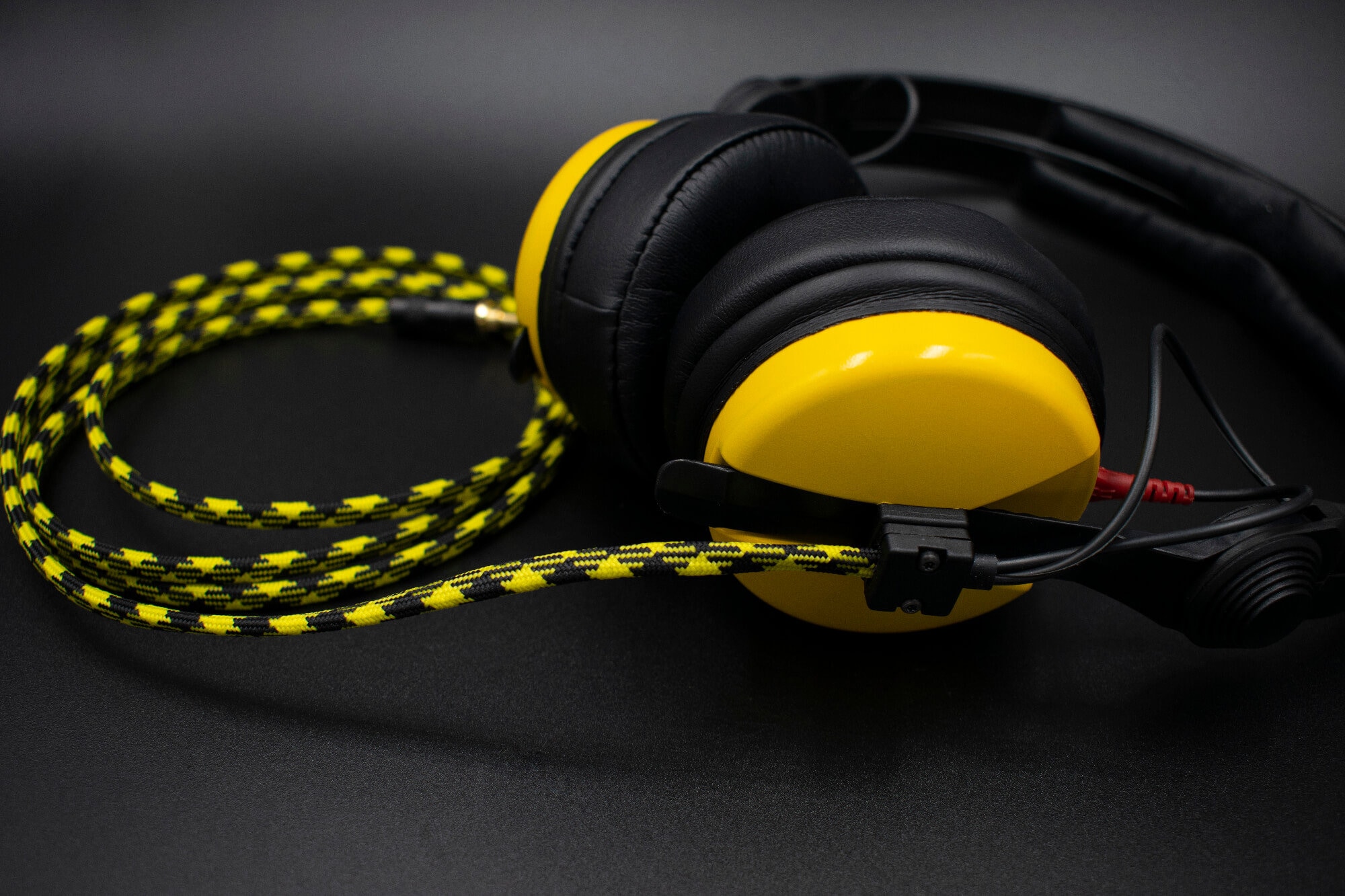 Sennheiser HD 25（カスタム済み） Custom Sennheiser HD25 Splatter Design Headphones - Custom
