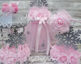 Snowflake Decoration Centerpieces: Carousel, Hoop and Tulle Skirt