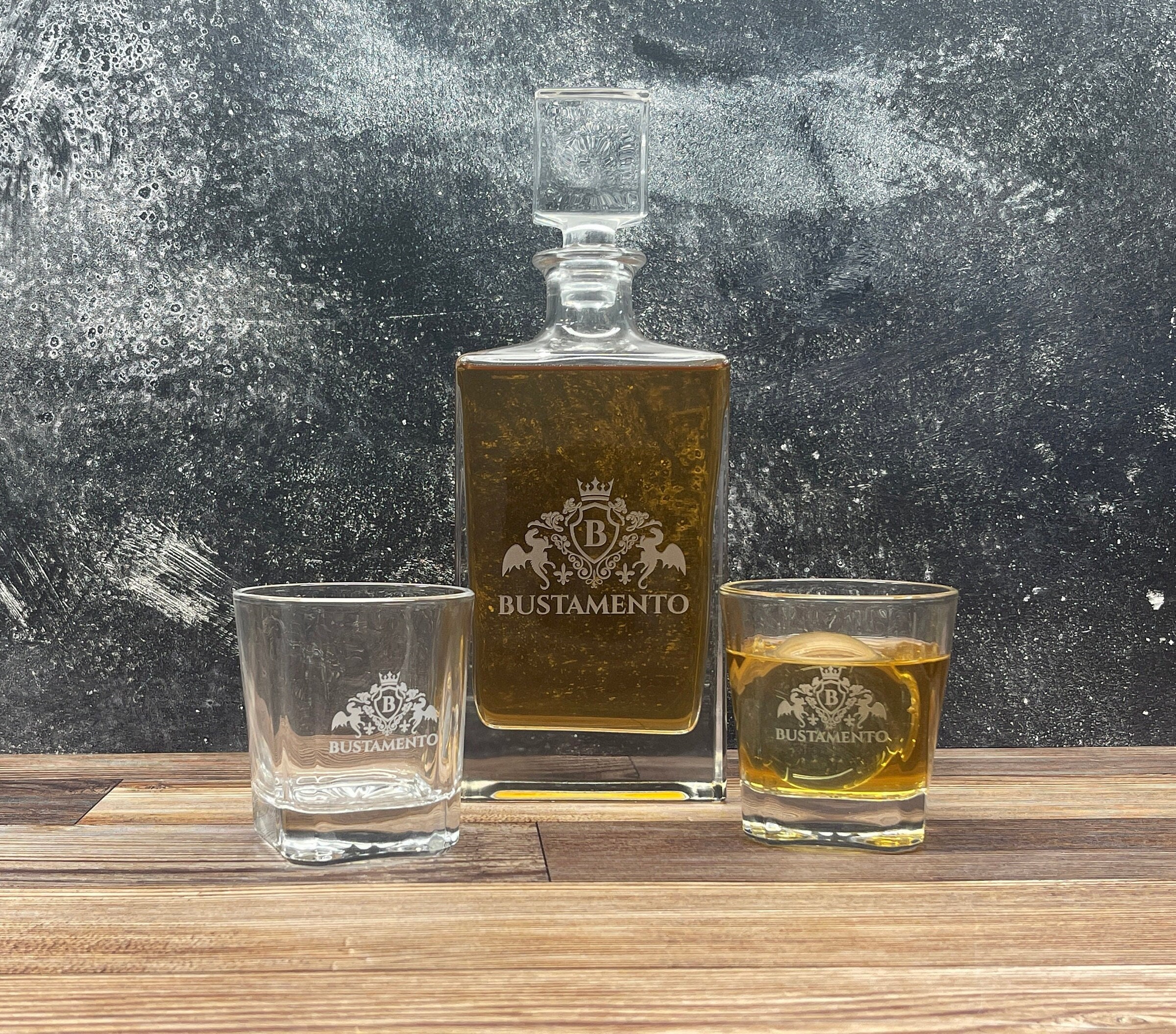 Custom Engraved Whiskey Gift Set - Personalized Decanter for Dad, Grandpa, Husband, Boyfriend - Bourbon Decanter - Men’s Gift Set - Dragons