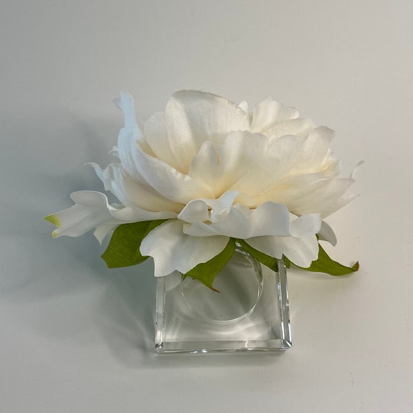 Lucite Peony Napkin Ring, Passover Napkin Ring, Easter Napkin Ring