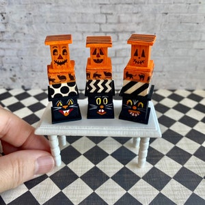 Vintage Halloween-miniaturen, miniatuur gestapelde dozen, handgeschilderde Halloween-miniaturen, ambachtelijke miniaturen