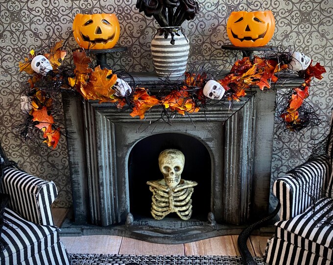 Miniature Halloween Garland, Miniature Fall Leaves, Dollhouse Garland