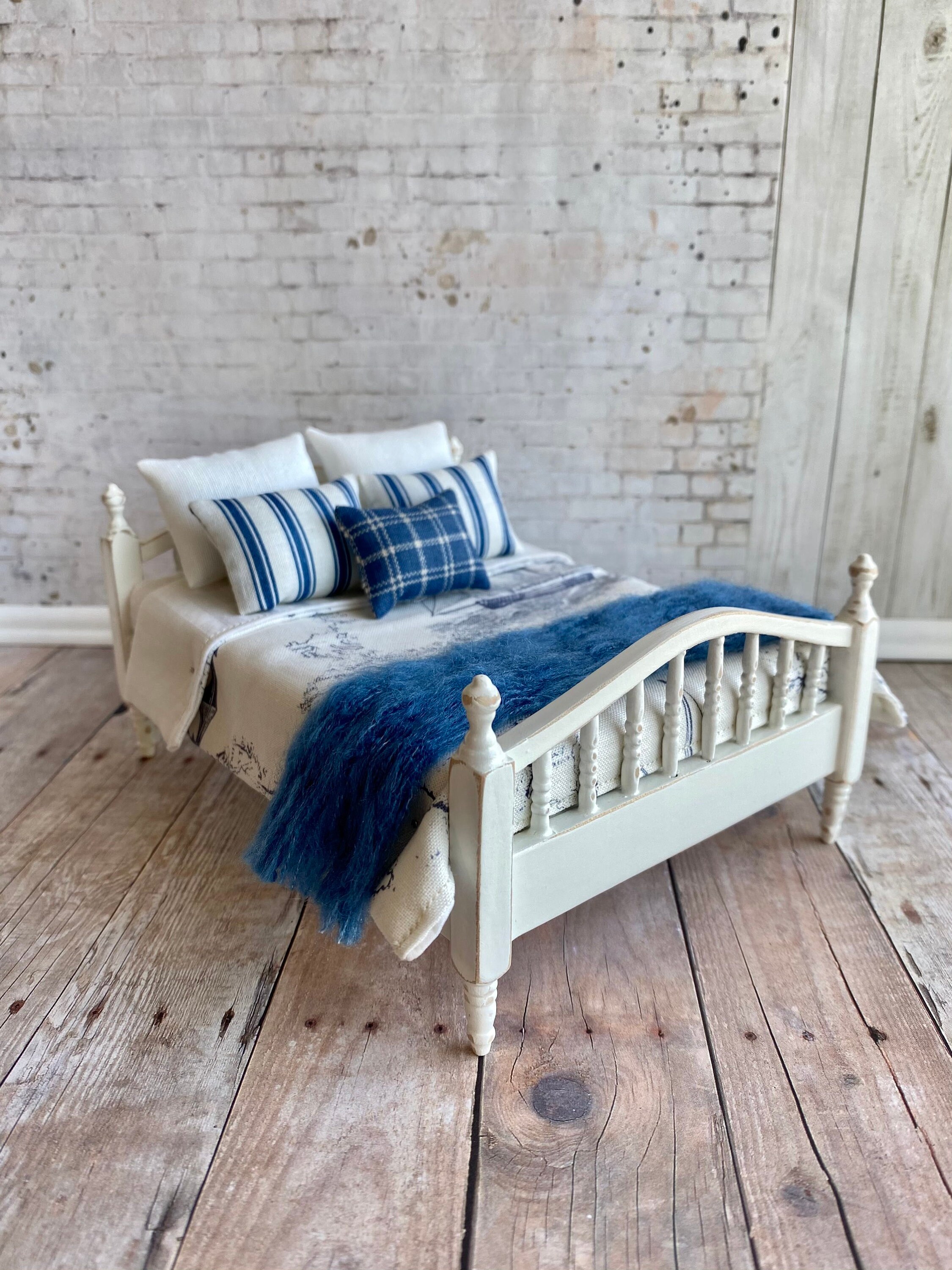 112 Scale Dollhouse Bedding Dollhouse Pillows Comforter and Etsy