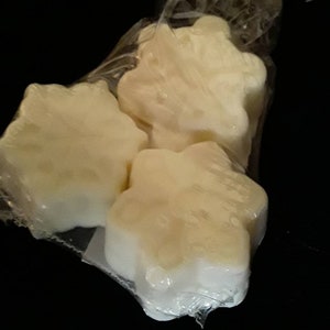 Snowman Balls Scented Snowflake Shaped Goats Milk Soap, 3 Pack of Soap