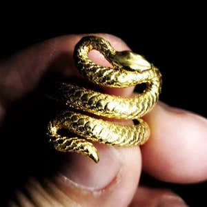 Wide Snake Ring, 18K Solid Gold Serpent Wrap Ring, Greek Reptile Jewelry, Handmade Chunky Statement Ring, Impressive Gift For Her.