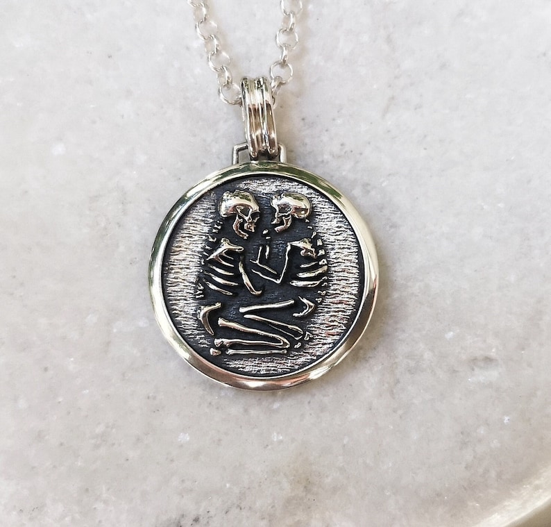 Gothic Jewelry Couples Necklace Eternal Love Lover Necklace Memento Mori Celtic Jewelry Triquetra Necklace Sterling Silver Necklace Halloween Jewelry Unique Gift Decoration Necklace Gift of Love