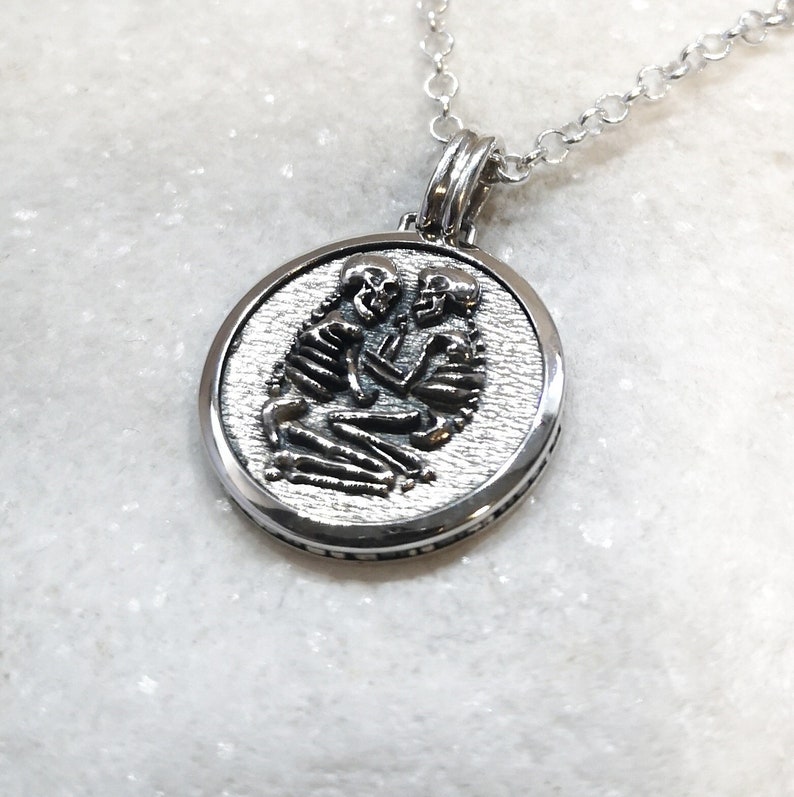 Gothic Jewelry Couples Necklace Eternal Love Lover Necklace Memento Mori Celtic Jewelry Triquetra Necklace Sterling Silver Necklace Halloween Jewelry Unique Gift Decoration Necklace Gift of Love