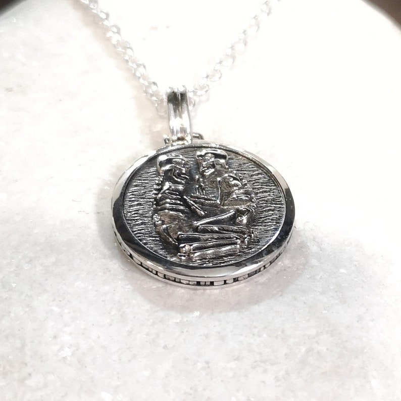Eternal Love Skeleton Necklace, Silver Engraved Memento Mori Necklace, Stoic Pendant, Amor Fati, Goth jewelry, Gift for lover, Men Gift