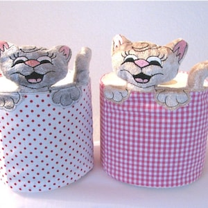 ITH Embroidery in the hoop Toilet roll cover with cat stuffies, 5 x 7 &quot; for bathroom