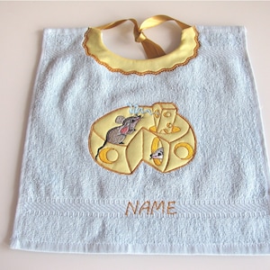 ITH embroidery file 5x7&quot; bib made of terry cloth, neckline + appliqué