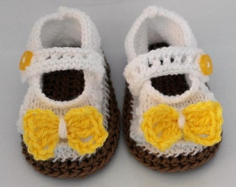 Baby Booties crochet and knitting pattern. PDF digital download, Summer shoes, Baby knits, Quick knits, Shoe pattern, Baby shoes, Kids