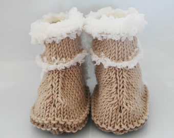 Baby Uggs, Baby boy booties, Fur booties, Baby slippers pattern, Baby Shoes, Newborn Knitting Pattern, Baby knitting, Baby girl booties