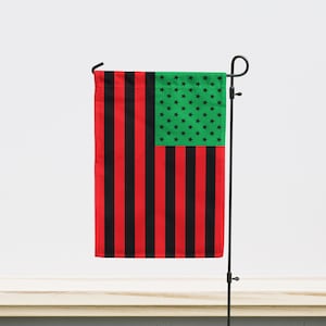 Afrikanische Amerikanische Vertikale Garten Flagge | Größe - 12&quot; x 18&quot; | Doppelseitiger Einzigartiger Design Druck | Hochwertige Materialien | Hergestellt in EU
