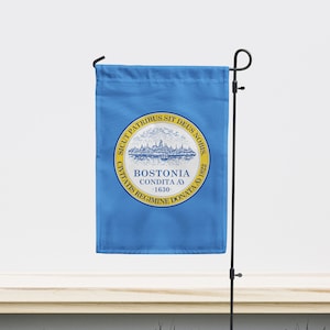 Boston City Garden Flagge | Größe - 12&quot;x 18&quot; | Doppelseitiger einzigartiger Designdruck | Hochwertige Materialien | Hergestellt in DER EU