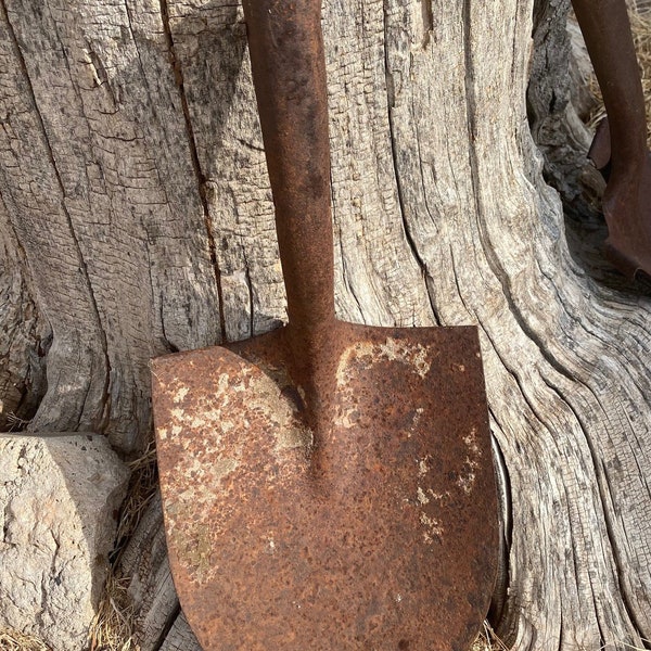 Vintage Shovel Head, No Handle, Stamped Number 2, Rustic, Old Shovel Head, Décor, Garden Art, Garden Tools