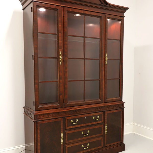 DREXEL HERITAGE Chippendale Flame Mahogany China Cabinet