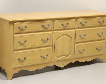 ETHAN ALLEN French Country Whitewashed Distressed Finish Triple Dresser