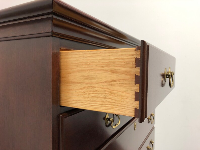LINK TAYLOR Solid Heirloom Mahogany Chippendale Chest on Chest