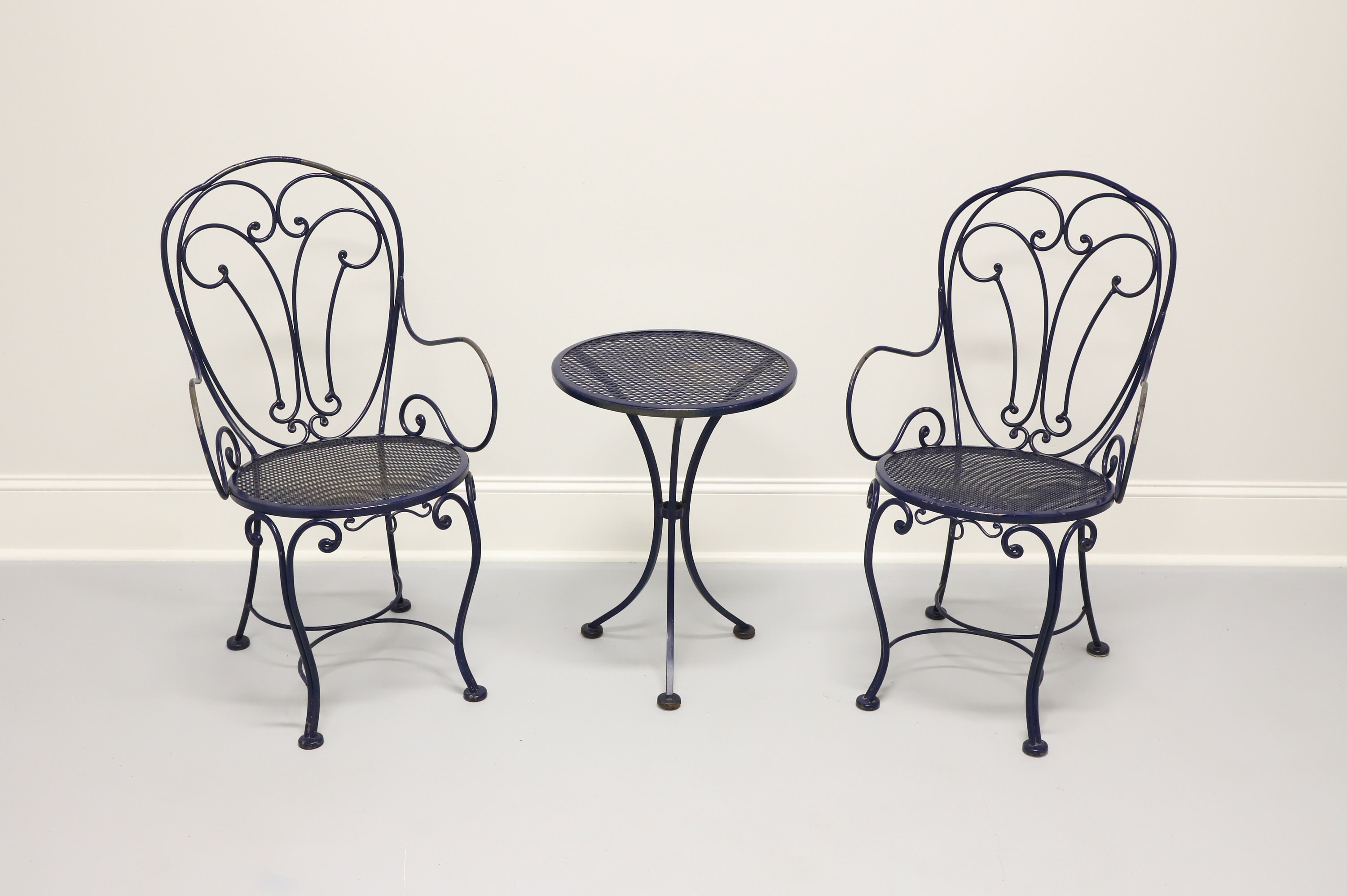 Vintage Wrought Iron Patio / Bistro Set 3 Pieces Etsy