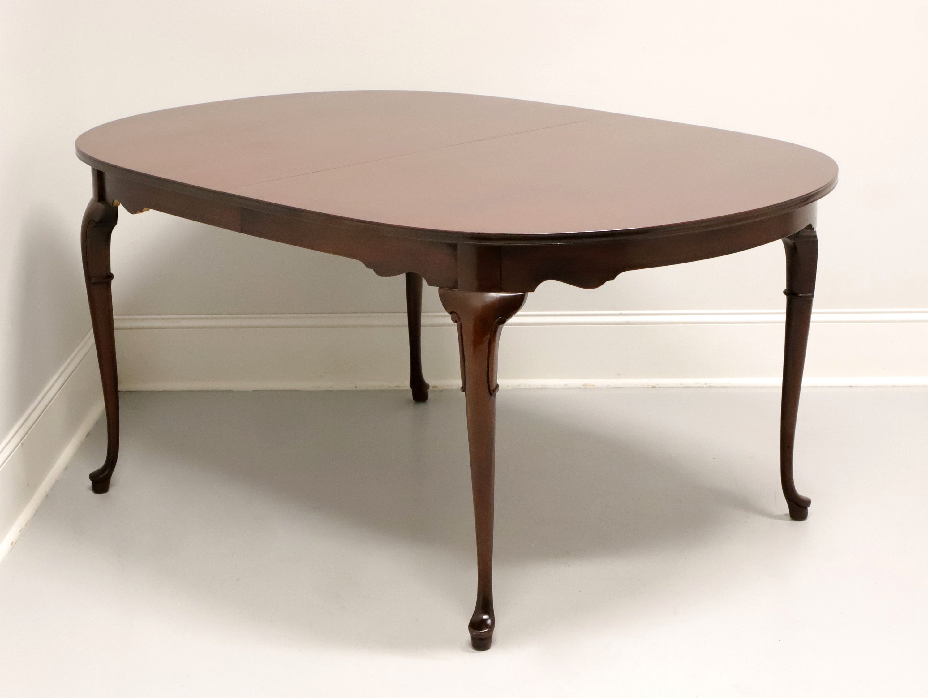 Queen Anne Cherry Dining Room Furniture