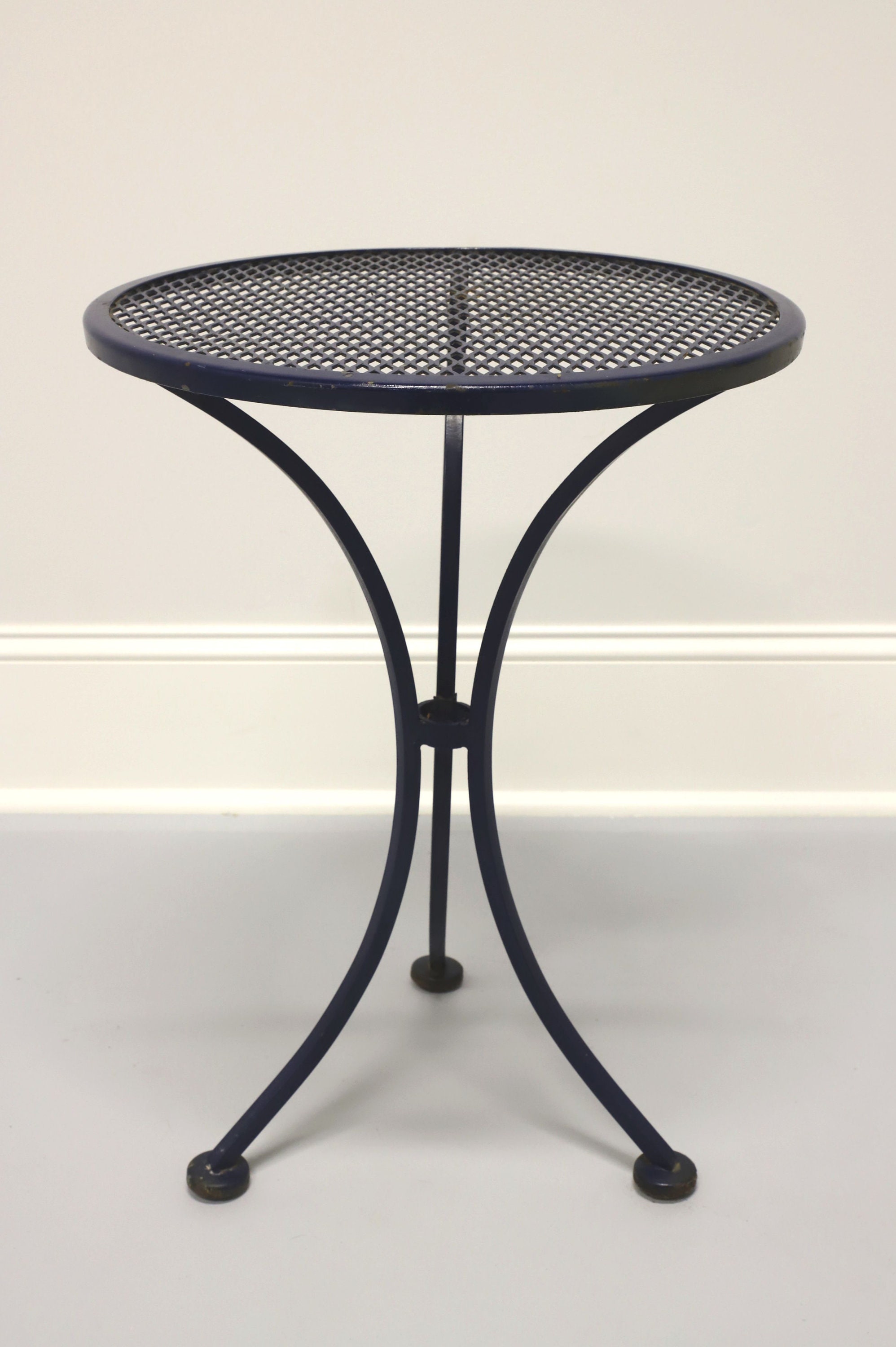 Vintage Wrought Iron Patio / Bistro Set 3 Pieces Etsy