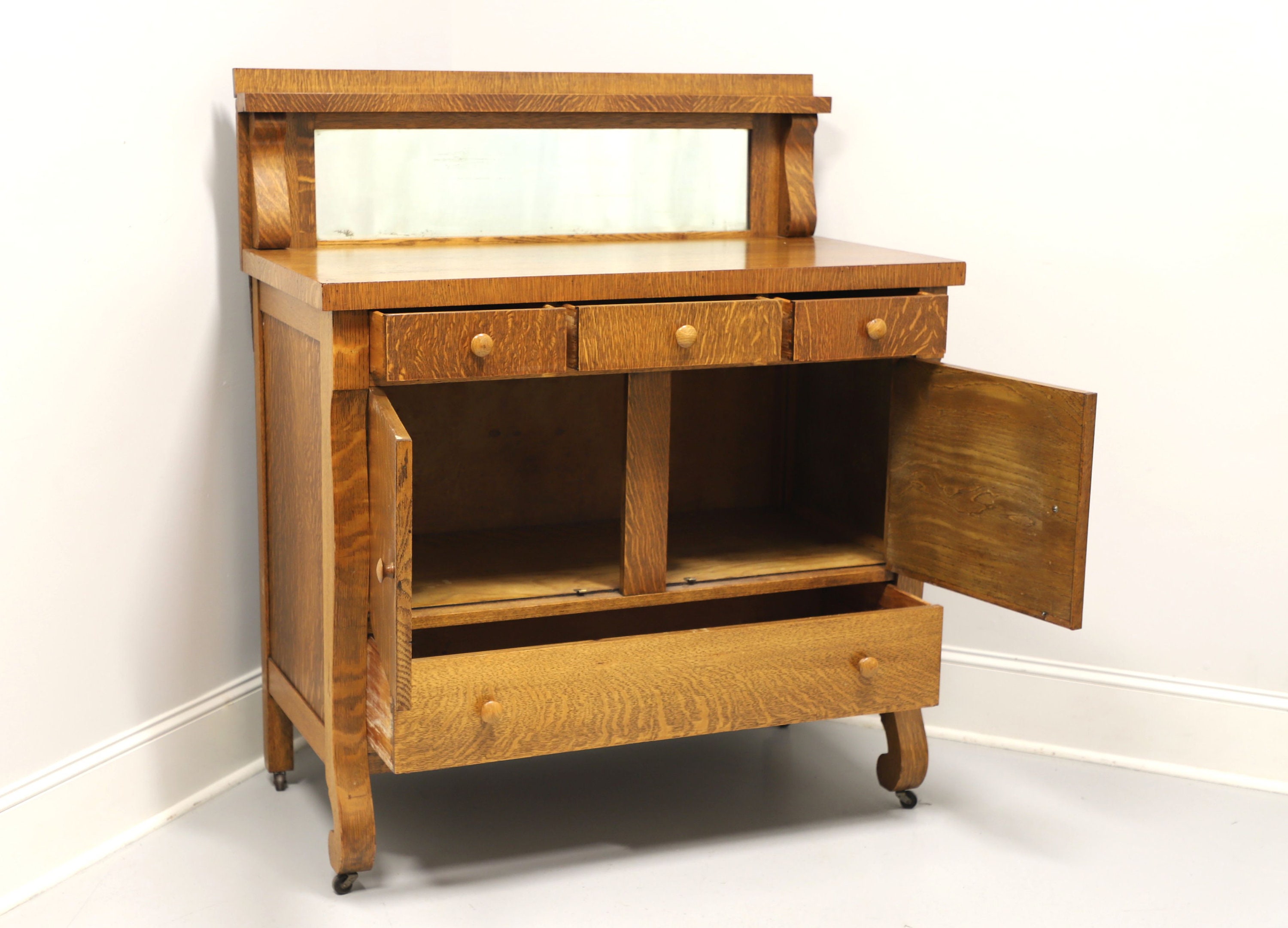 Antique Circa 1900 Victorian Era Tiger Oak Empire Style Antique Circa 1900 Victorian Era Tiger Oak Empire Style
