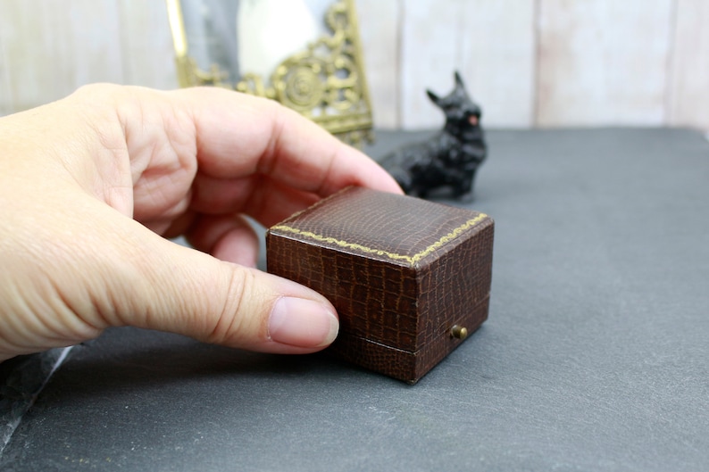 Poitiers vintage display box for engagement ring or wedding ring brown leather signed H Dejois French ring box