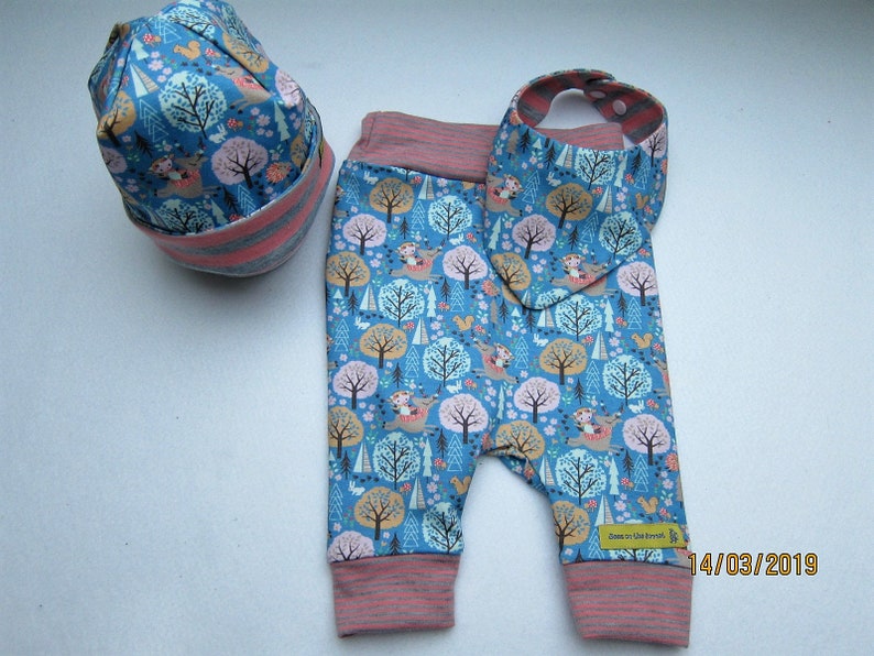 Newborn Baby Bloomers Set Beanie and Reversible Bib Sweden Etsy