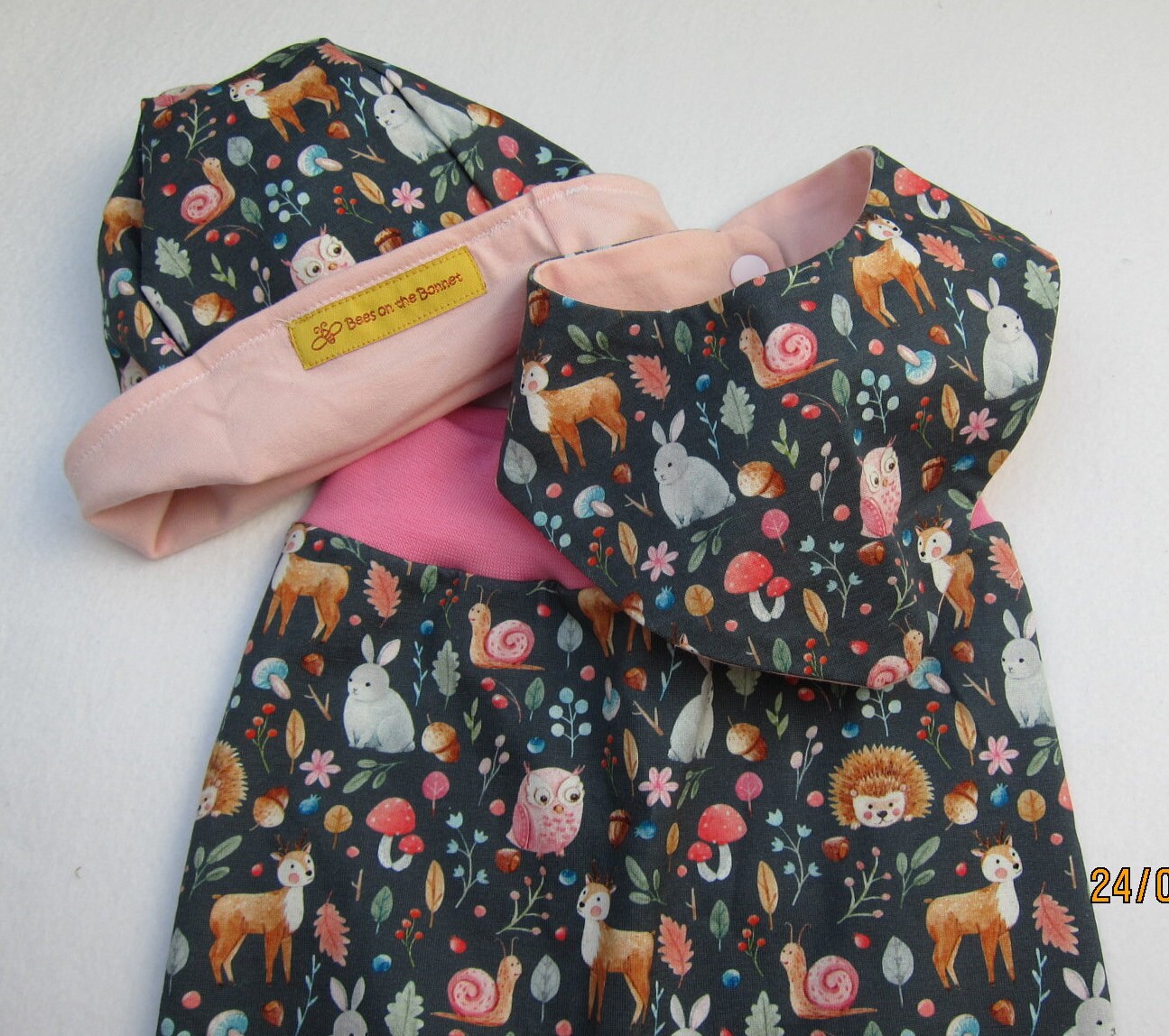 Newborn Baby Bloomers Set With Beanie and Reversible Bib Etsy