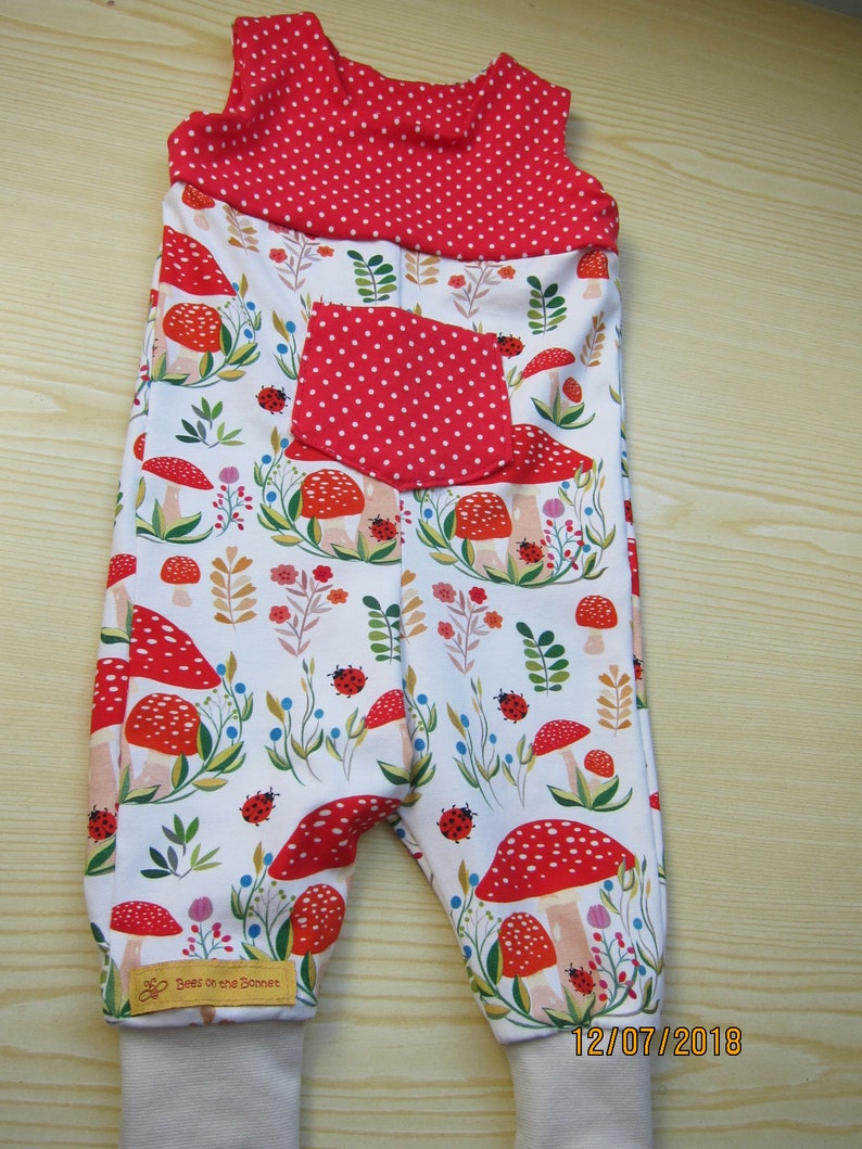 jumpsuit with ladybugs and muschrooms in white and red size 3-6 mo Ecological baby rompers in lucky charm mushrooms