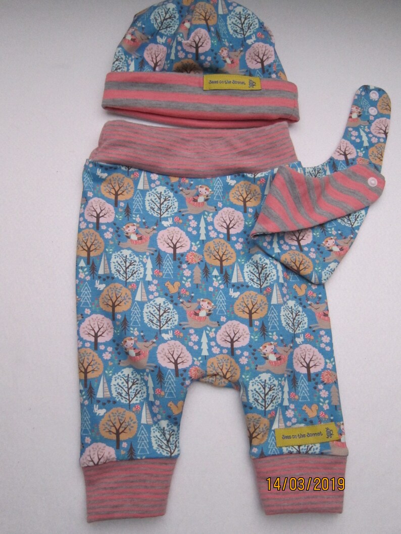 Newborn Baby Bloomers Set Beanie and Reversible Bib Sweden Etsy