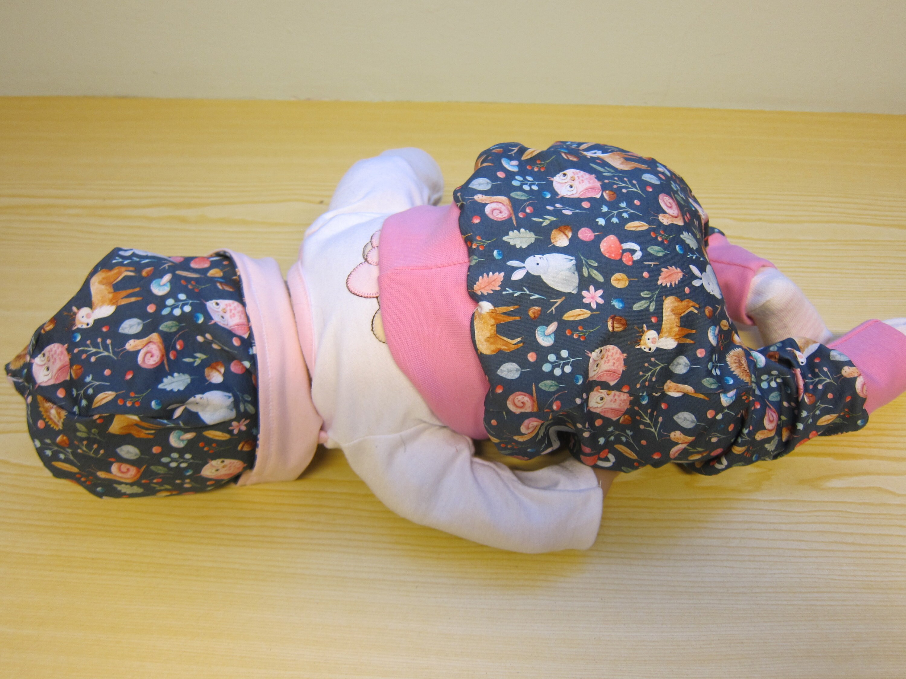 Newborn Baby Bloomers Set With Beanie and Reversible Bib Etsy