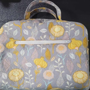 Bolso Juju acolchado casero para accesorios, artículos de tocador o bolso con bolsillos