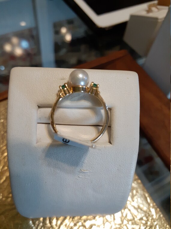 14k gold Pearl and emerald ring - image 3