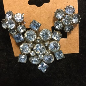 Weiss brooch and screwback earrings set