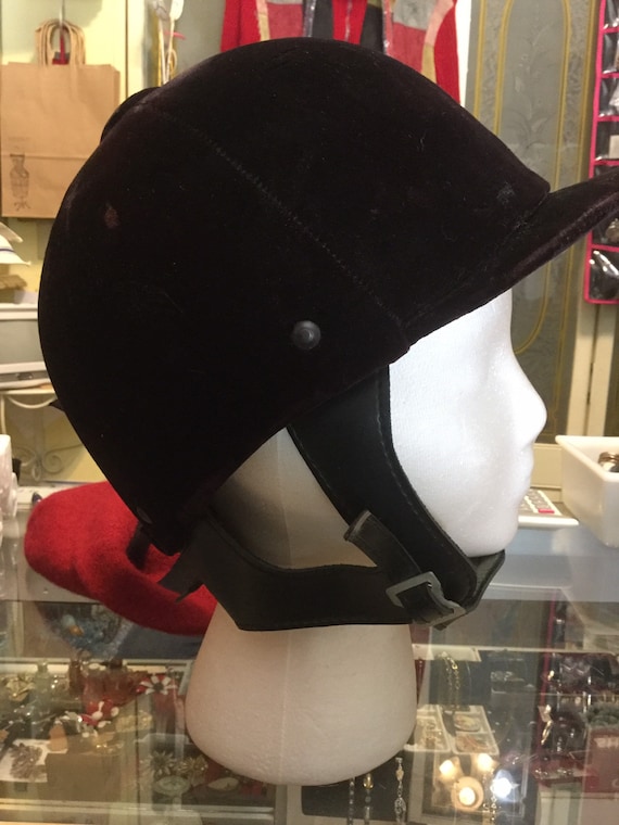 Equestrian helmet