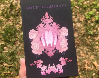 Tarot of the Lantern Path - A 78 Card Hand-Illustrated Tarot Deck