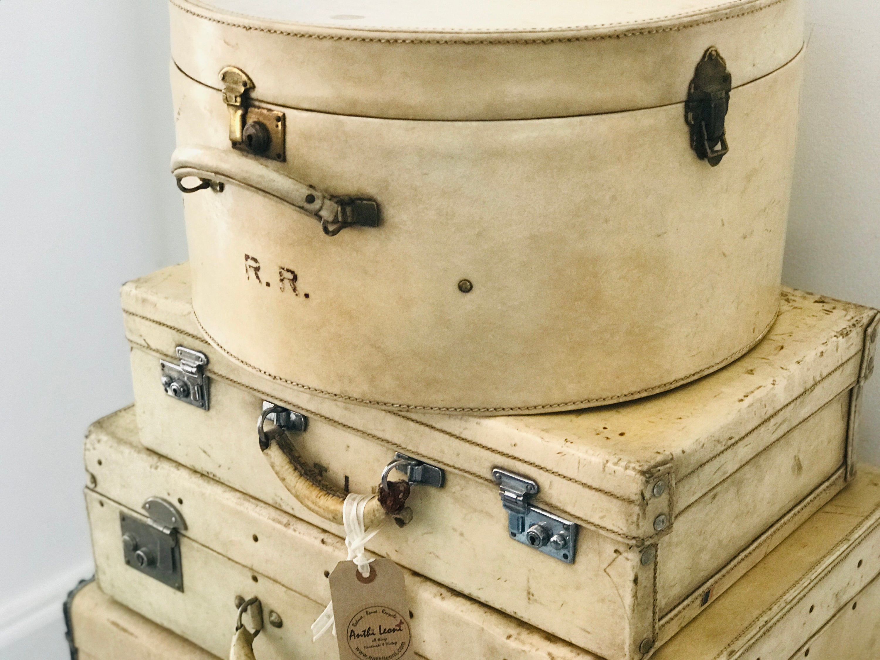 1920s luggage
