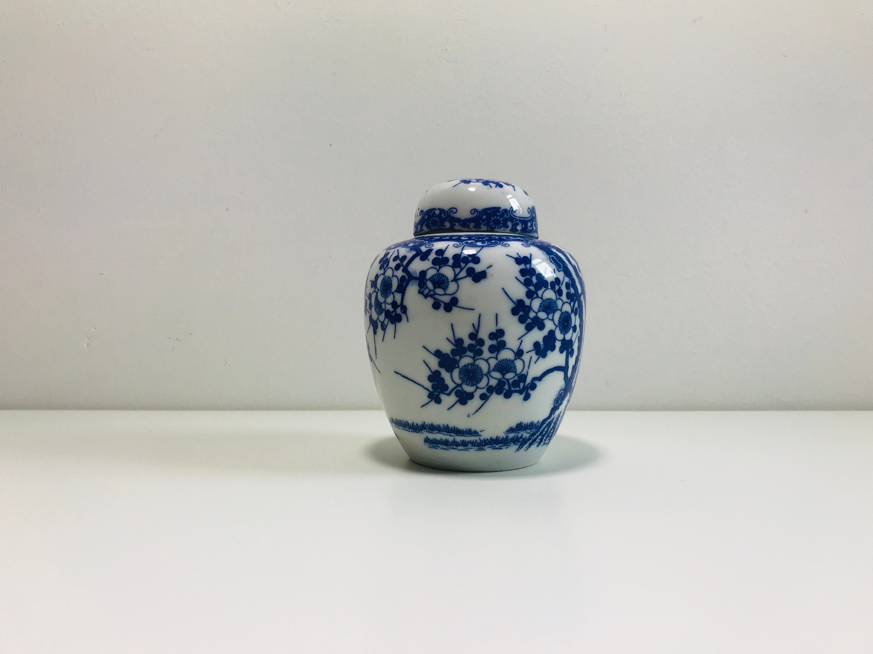 Small Blue and White Oriental Chinese Ginger Jar with Lid Cherry