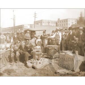 Opelika Alabama 1931 Vendita di pollame Foto South Railroad e 10th Street Storico Vintage Foto Antica Decorazione da Parete Ristampa SPEDIZIONE GRATUITA!