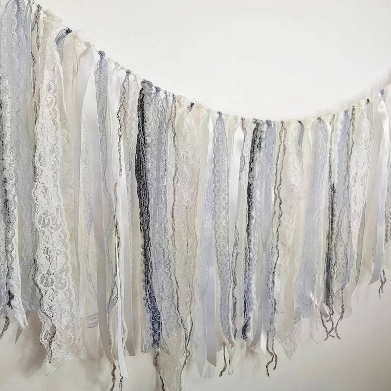 David Tutera Casual Elegance Lace Garland