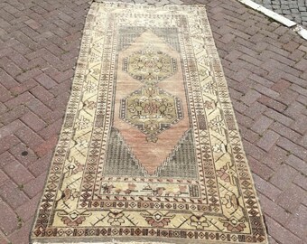 Oushak rug, Area rug, Vintage, Traditional, hand knotted, Turkish, pale, Oushak, two medallion, bordered, faded, wool, organic, soft, 055x