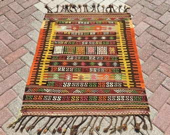 Tapestry, 43" x 35", kilim, Unique Design Lovely embroidered kilim, Vintage Turkish kilim rug, dowry, small area rug, square door mat, 71x