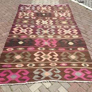 LOVELY Vintage Kilim rug, 117&#39;&#39; x 68&#39;&#39; Vintage area rug, Turkish kilim rug,  area rug, Brown kilim rug, Rug, Faded brown rug. faded rug,858x