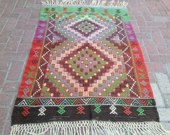 Small Kilim rug, Vintage Turkish kilim rug, purple  and green area rug, kilim rug, embroidered kelim, vintage rug, bohemian, 027x,53" x 37"