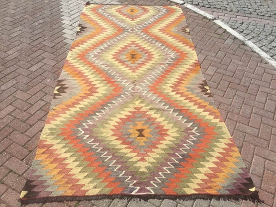 Zig Zag Pattern Area Rug, 136x56, Kilim Rug, Vintage Turkish Zig Zag Pattern Area Rug, 136x56, Kilim Rug, Vintage Turkish