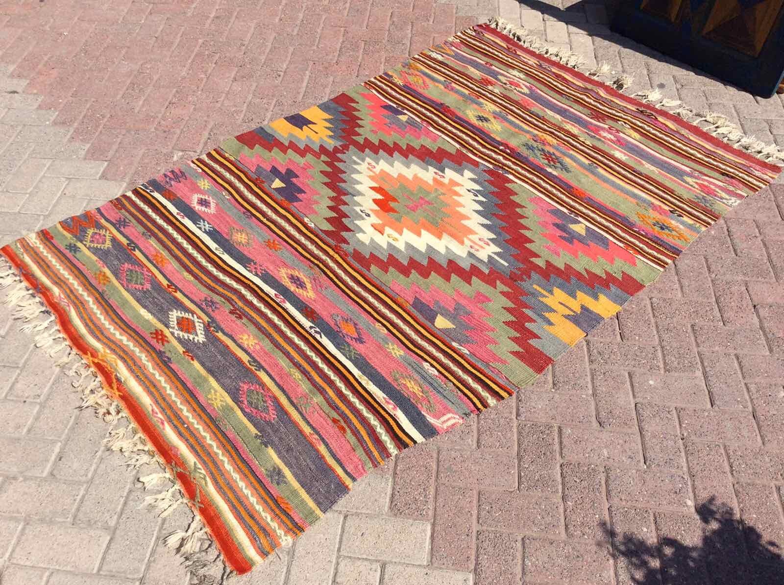 Vintage Turkish Kilim Rug, 87.5