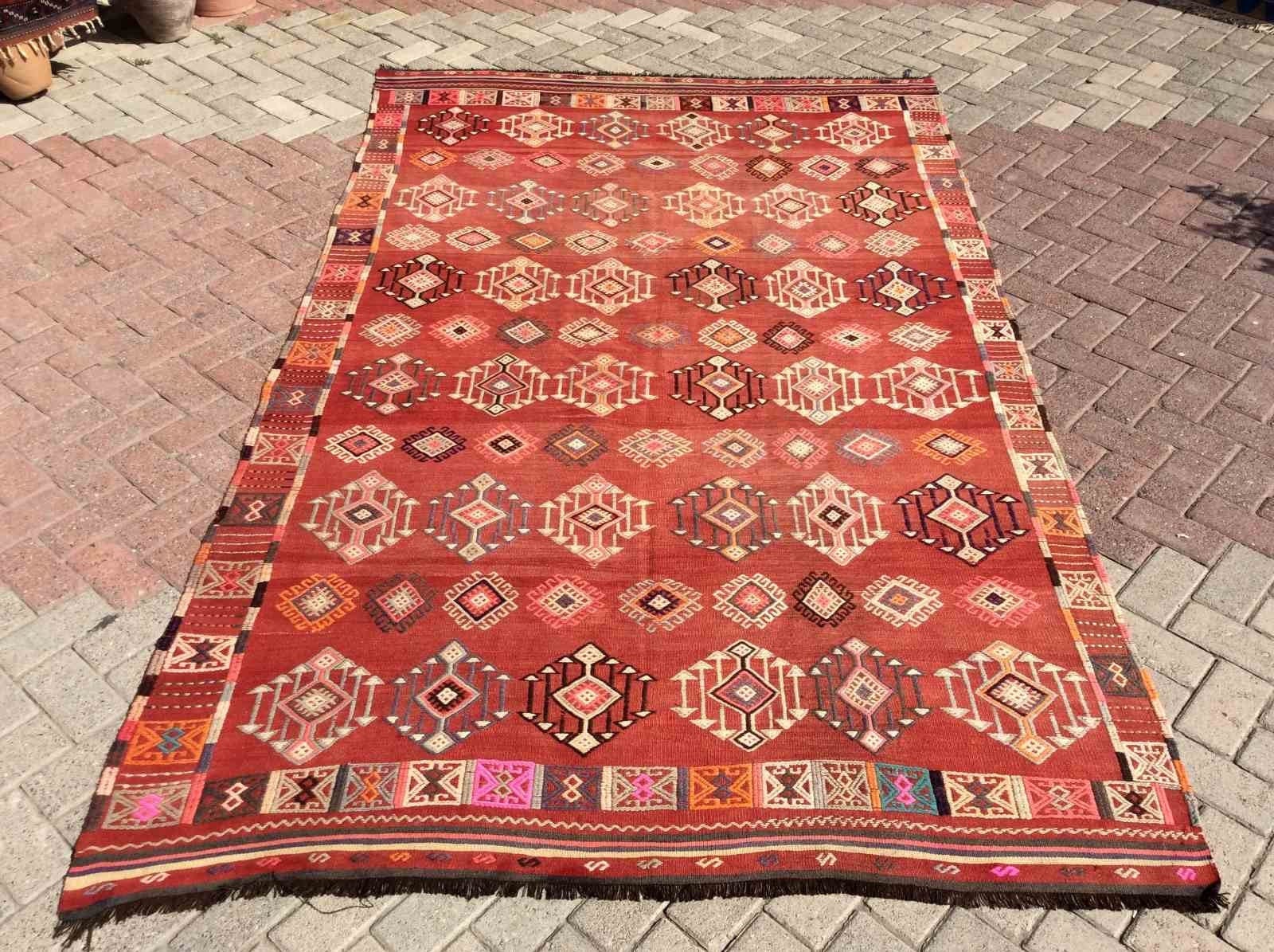 トルコキリムラグ、112インチ x 68インチ、ヴィンテージトルコキリム