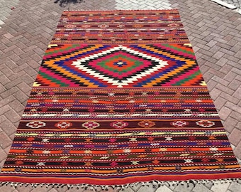 Red Kilim rug, Vintage Turkish kilim rug, 123" x 78", area rug, kilim rug, kelim rug, vintage rug, bohemian rug, Turkish rug, rug, red,